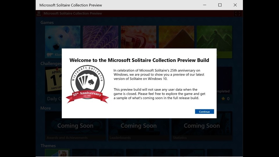 Windows 10 enthält wieder das beliebte Kartenspiel Solitaire.