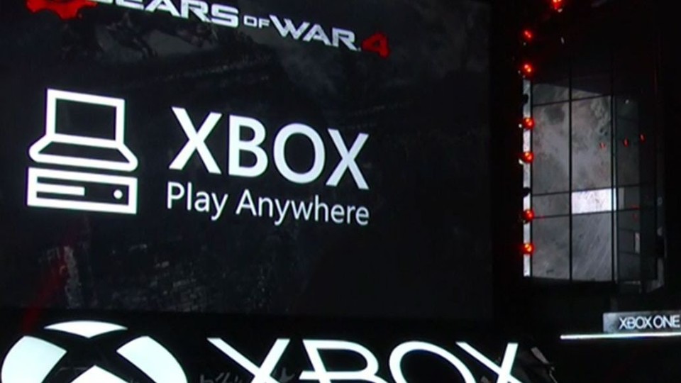 Xbox Play Anywhere ermöglicht es Kunden, ein Spiel nur einmal zu kaufen und anschließend auf dem PC (Windows 10) und der Xbox One zu spielen.