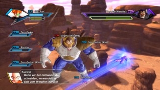 Dragon Ball: XenoverseAls Team kämpfen wir gegen Vegeta, der sich zum Weraffen verwandelt hat und nur verwundbar ist, wenn seine Ausdauerleiste leer ist.