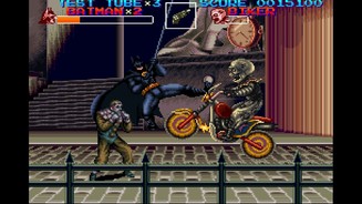Batman ReturnsBatmans Gadgets machen’s möglich: Am Haken schwingen und einen Motorrad-Clown von seinem Bike treten – viel cooler geht es im 16-Bit-Zeitalter nicht.