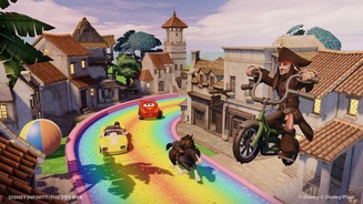 Disney Infinity: Die ToyboxIn der Toybox ist jede Menge Platz für Unsinn. Wie Regenbogenrennstrecken durch Tortuga auf denen Davy Jones galoppiert.
