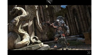 Infinity Blade 2Keine Angst vor großen Kerlen: Sogar solche Titanen landen mit taktischem Vorgehen am Ende im Staub.