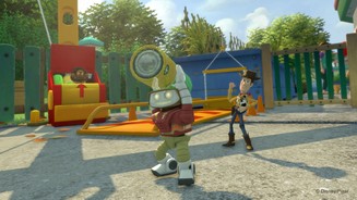 Kinect RushAls Roboter helfen wir Sheriff Woody und dem Plüschigel Mr. Pricklepants noch rechtzeitig zum Auto zu gelangen.