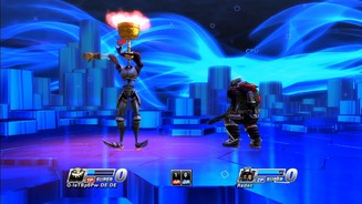 PlayStation All-Stars Battle RoyaleSir Daniel Fortesque zückt schon mal den Heiligen Gral, um den Gegnern das Fürchten zu lehren.