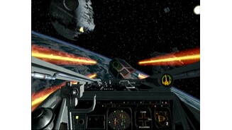 Star Wars Rogue Squadron 2: Rogue LeaderAuf dem Weg zum Finale: Während im Hintergrund der zweite Todesstern auf uns wartet, bekämpfen wir imperiale Schiffe aus der Cockpitperspektive.