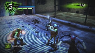 Teenage Mutant Ninja Turtles: Out of the ShadowsDie Turtles heizen dem Foot Clan und anderen Bösewichten ordentlich ein – während der Spieler sich mit der Kamera herumplagt.