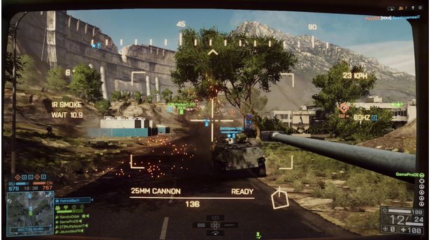 Battlefield 4 - Multiplayer (PS4)Mit dem Panzer lassen sich viele Levolution-Aktionen auslösen. Zum Beispiel können wir ein Loch in den Damm links sprengen.