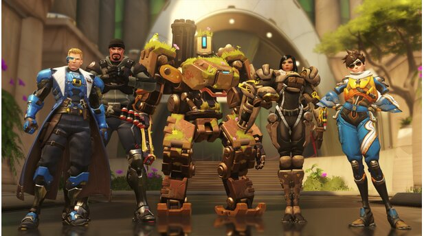 Overwatch - legendäre HeldenskinsWir zeigen in unserer Galerie alle bisher vorgestellten legendären Skins für alle Helden. Die meisten Skins können mit einer sehr geringen Chance in Lootboxen gefunden oder für 1000 Credits (Ingame-Währung) gekauft werden. Einige wenige sind dagegen nur für Vorbesteller oder Käufer der Collectors Edition verfügbar.