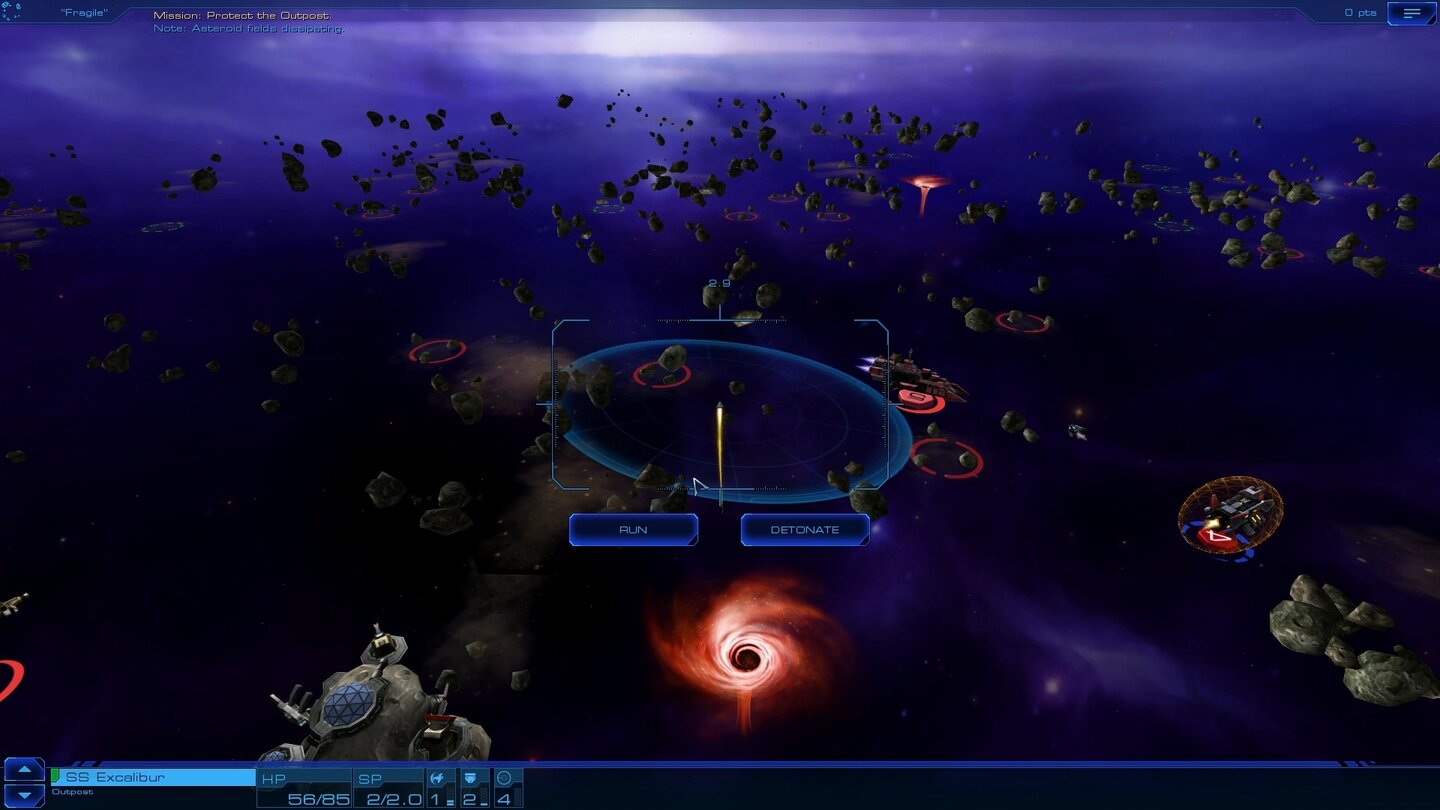 Sid Meier's StarshipsTorpedos fliegen mehrere Runden lang in die gewählte Richtung, statt sich ein Ziel zu suchen. Zu Beginn jeder Runde lassen wir sie explodieren oder weiterfliegen – nutzlos gegen Feinde in Bewegung, aber praktisch um sie aus der Deckung zu treiben.