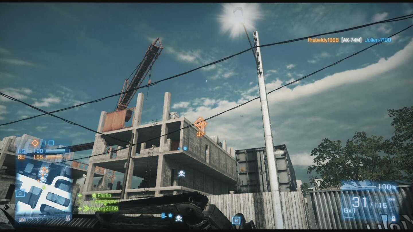 Battlefield 3Gerade die Flaggenpunkte auf Gebäuden sind vergleichsweise schwer einzunehmen.