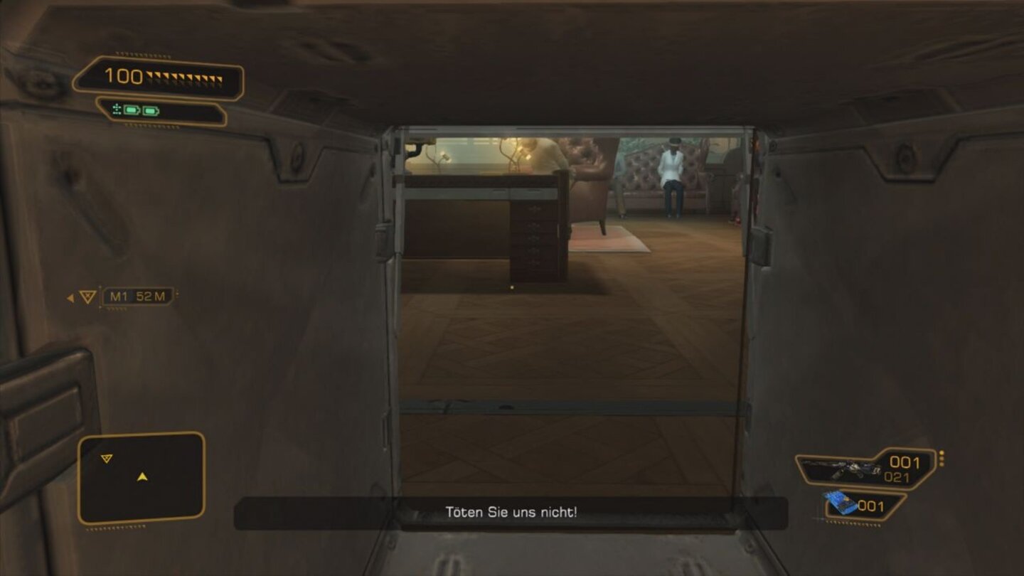 Deus Ex: Human Revolution - Director's Cut (Wii U)Wer eher leisen Fußes unterwegs ist, wird häufig durch einen Lüftungsschacht klettern.