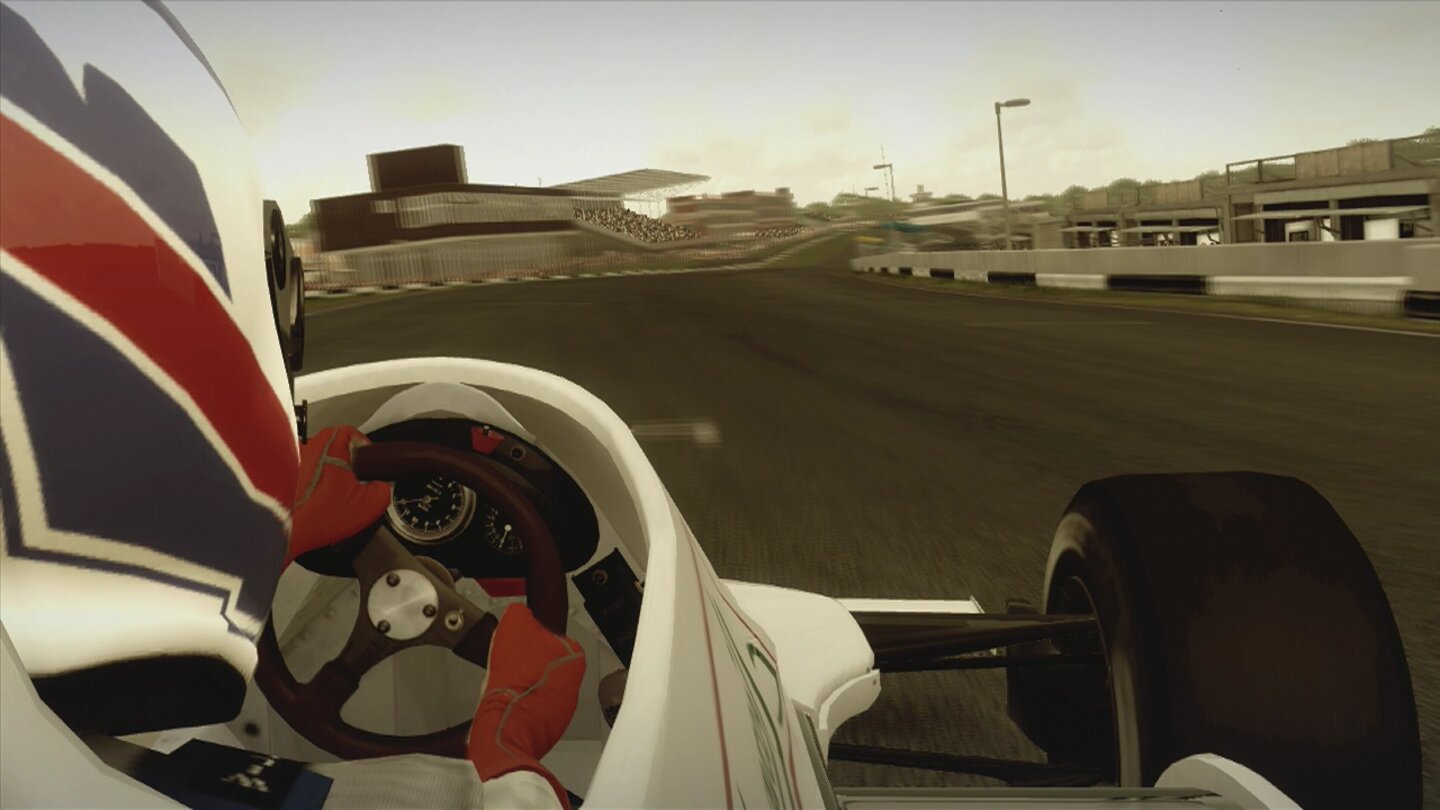F1 2013 - Screenshots der Konsolen-VersionAuch die historischen Fahrzeuge hat Codemasters originalgetreu nachgebildet.