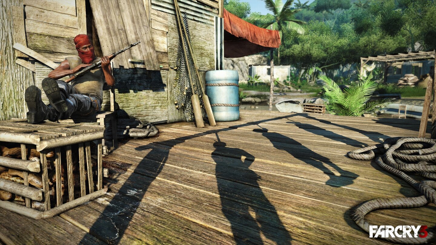 Far Cry 3Alle Halunken tragen rote Kopfbedeckungen. Warum nur? Makaberes Detail: Auf den Holzbohlen sehen wir die Schatten von Gehängten.