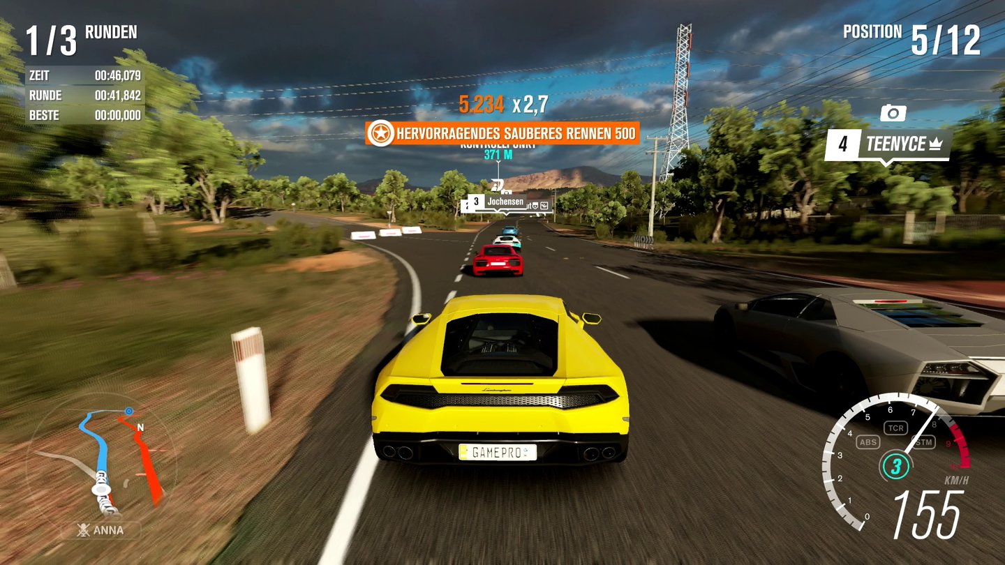 Forza Horizon 3Die Drivatar-KI-Fahrer fahren je nach eingestelltem Schwierigkeitsgrad sehr aggressiv und setzen uns ordentlich unter Druck.