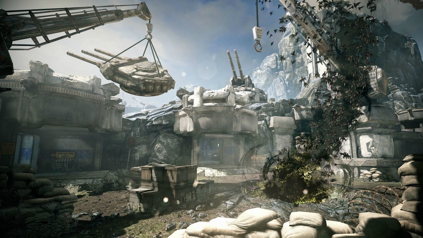 Gears of War: JudgmentJudgment spielt 15 Jahre vor Gears of War 3 und erzählt die Geschehnisse unmittelbar nach dem ersten Großangriff der Locust.