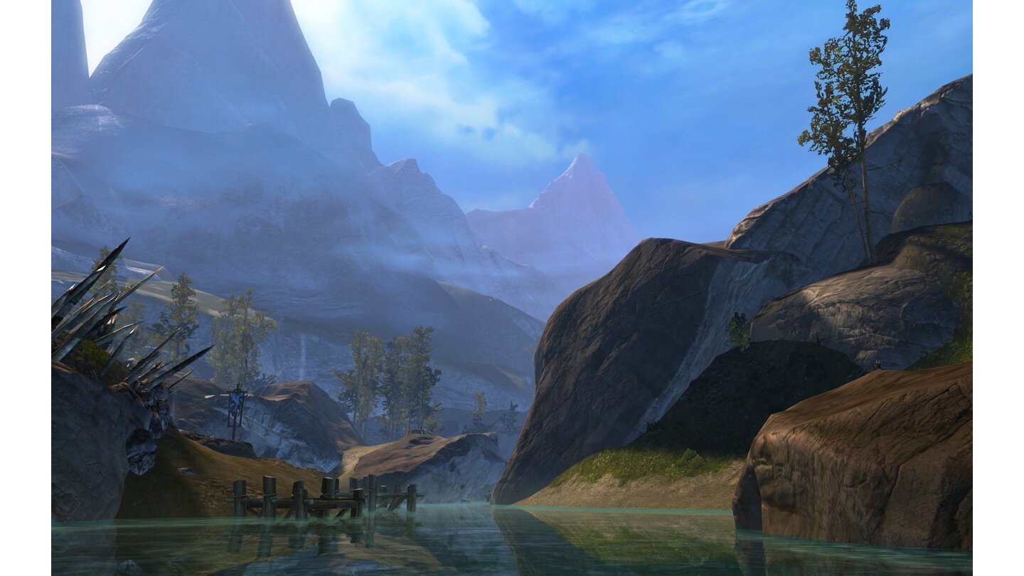 Guild Wars 2Timberline Falls: Spektakuläre Aussicht und frische Bergluft - das ist das Land der mächtigen Norn.