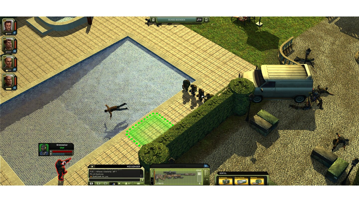 Jagged Alliance OnlineHier sollen wir einen Chirurgen erreichen. Da dieser aber mit dem Rücken oben im Pool treibt, sind uns dessen verbrecherische Hintermänner wohl zuvorgekommen.