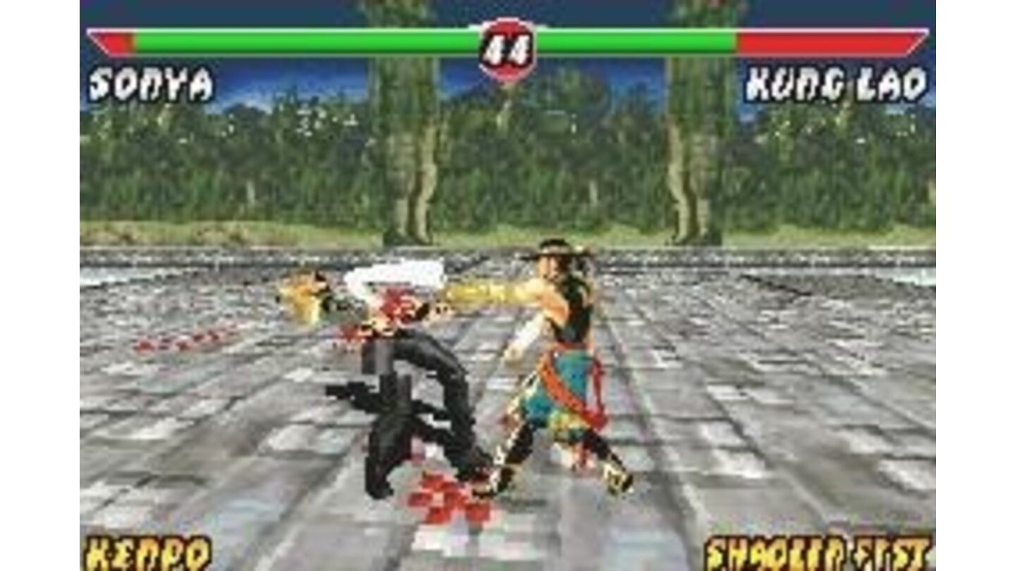 Kung Lao attacks Sonya