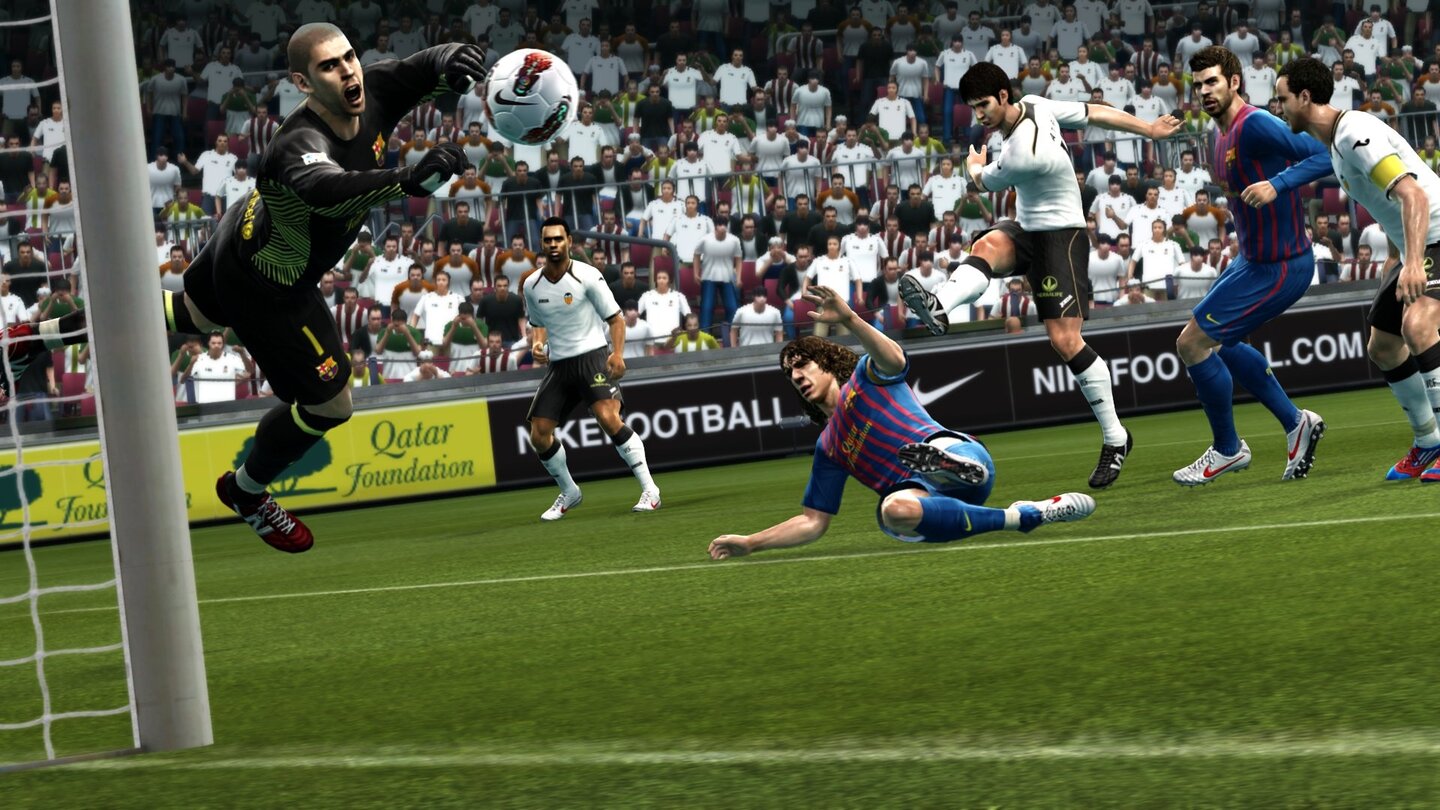 Pro Evolution Soccer 2013Sämtliche Animationen - egal ob Pass, Schuss, oder Laufbewegung - sehen hervorragend aus.