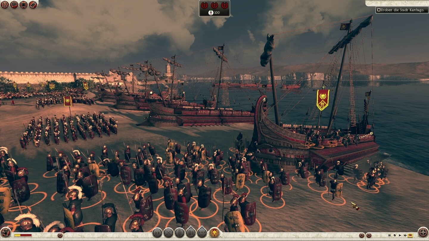 Total War: Rome 2Landgang am Strand: diese Schiffsbesatzungen haben ihre Galeeren auf den Strand gezogen und machen sich bereit, an Land etwas Spaß zu haben.