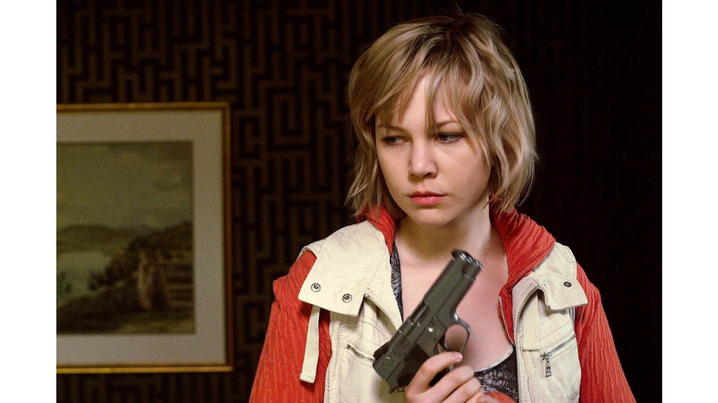 Silent Hill: Revelation 3DHauptdarstellerin Adelaide Clemens erinnert sofort an die Heldin aus Silent Hill 3, der Vorlage zum zweiten Kinofilm.