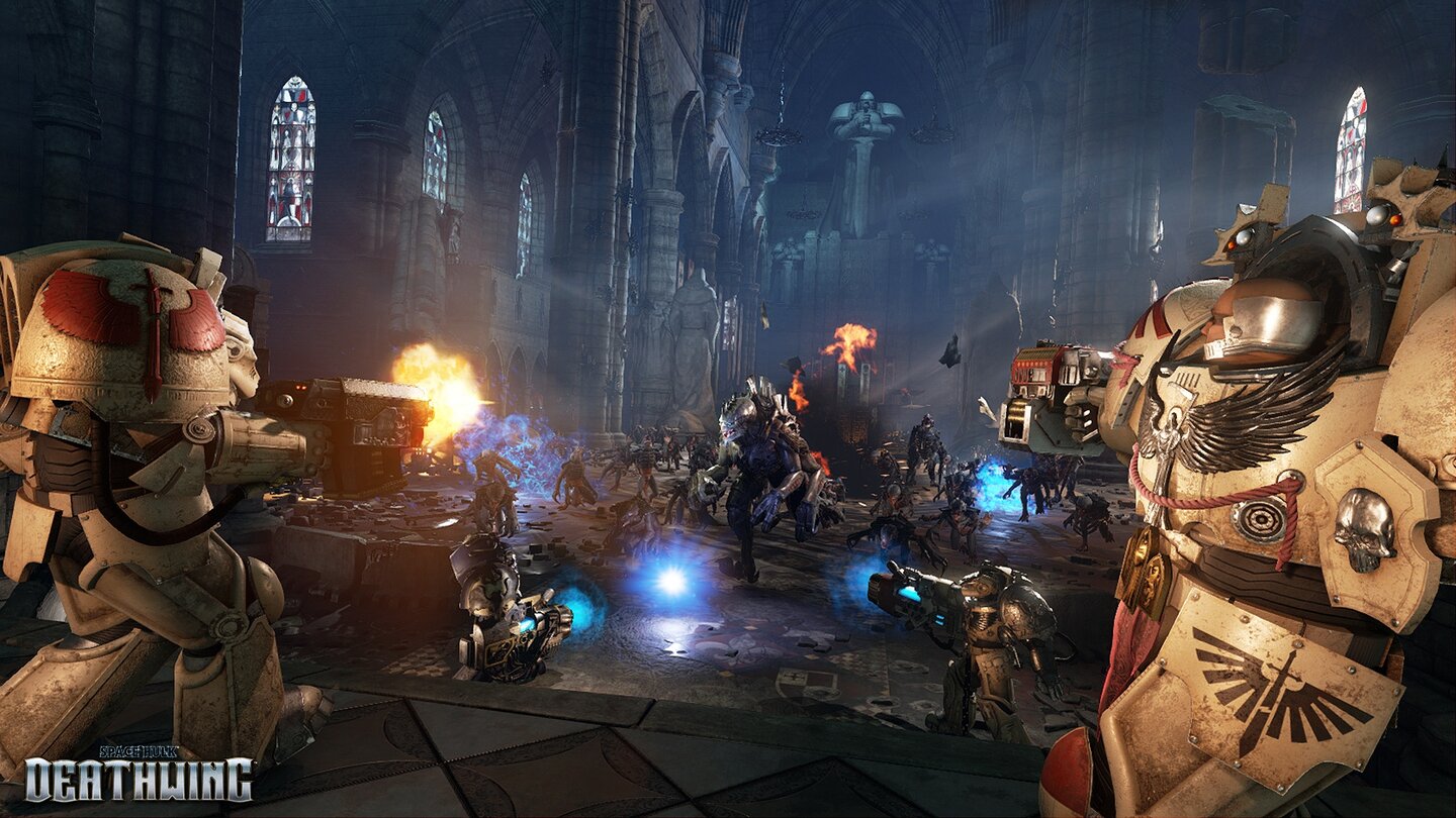 Space Hulk: DeathwingObwohl das Spiel komplett an Bord eines riesigen Raumschiffwracks stattfinden soll, bietet der treibende Koloss unterschiedliche Umgebungen wie diesen Kathedralen-Raum.