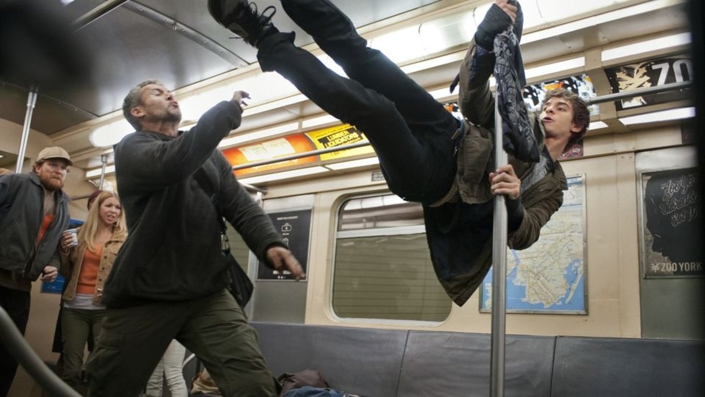 The Amazing Spider-ManSpider Mans Eskapaden in der U-Bahn gehören zu den witzigsten Szenen im Film.
