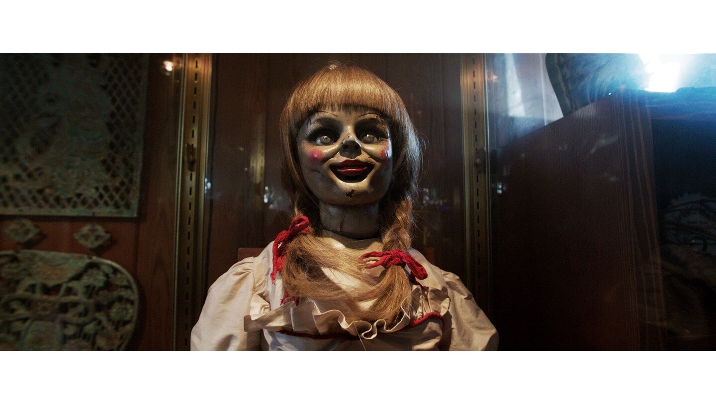 The Conjuring: Die HeimsuchungAuch die Geschichte der besessenen Puppe Annabelle basiert auf wahren Begebenheiten. »Chucky« lässt grüßen!