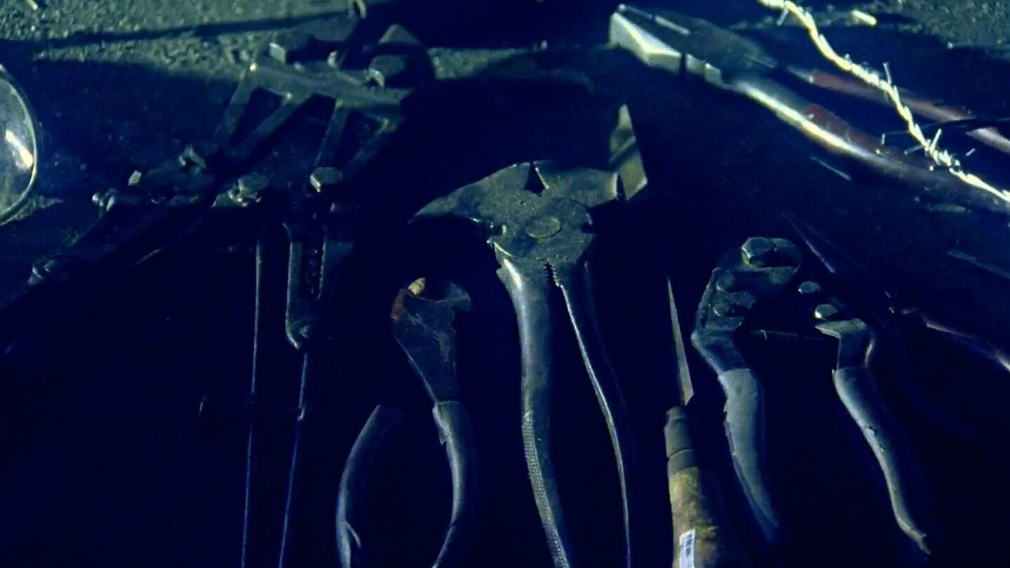 The Evil Within - Szenen aus dem Live-Action-TrailerOb es ein wirkliches Crafting-System für Fallen geben wird, ist noch nicht bekannt.