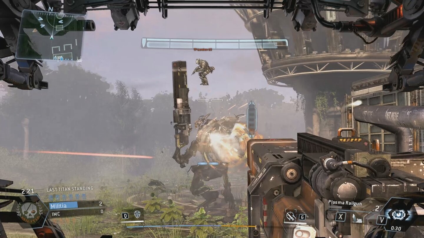 TitanfallWährend wir seinen Titan mit unserer Railgun zerbröseln, steigt dieser Pilot mit dem Schleudersitz aus.