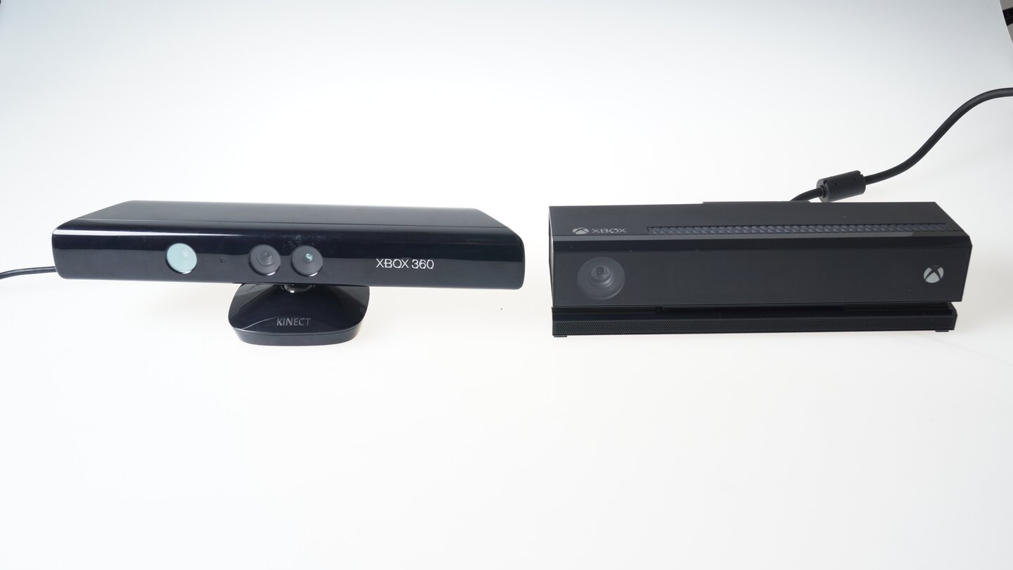 Kinect 2.0 (rechts) und sein Xbox-360-Vorgänger Seite an Seite.