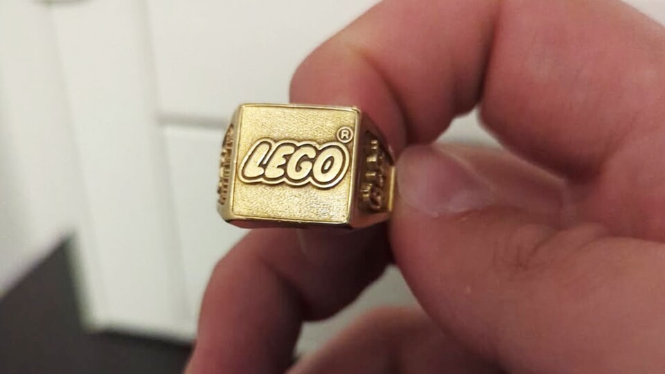 Diesen Goldring dürfte wohl kaum jemand besitzen. (Bild: Reddituserdarthcodius)