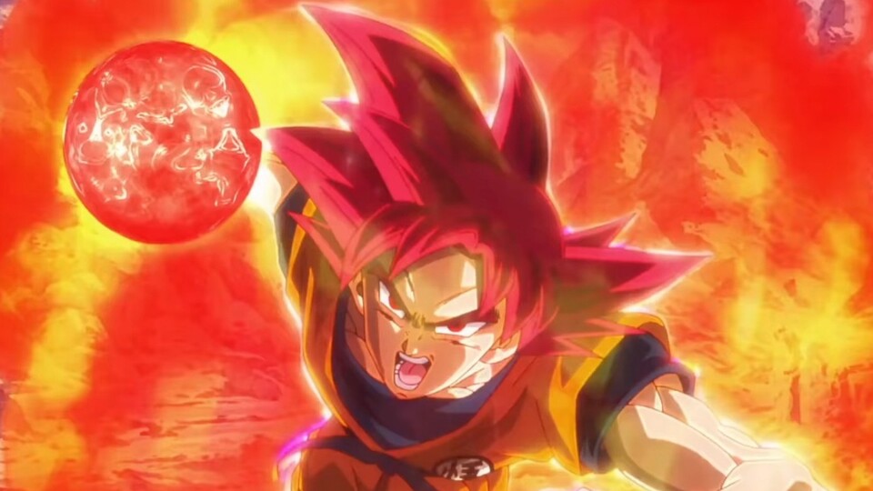 Goku ladet eine Energiekugel mit göttlichem Ki auf und startet seinen Angriff. (Bild: © Toei Animation)