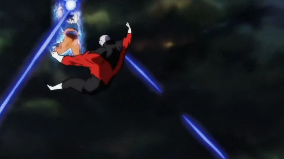 Goku erwacht im Ultra Instinct und setzt Sign of Awakening ein, um Jiren zu Boden zu schlagen. (Bild: © Toei Animation)