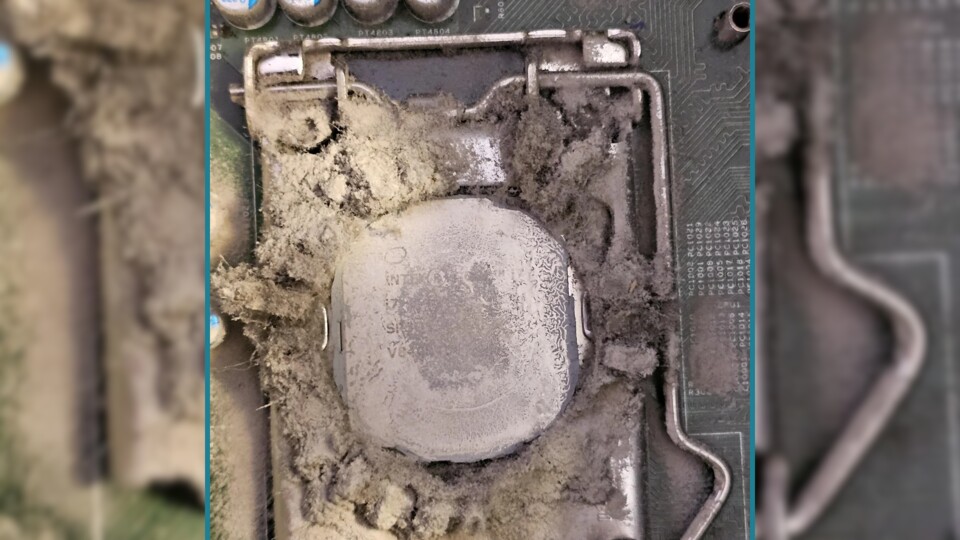 Voilà, einmal eine verstaubte CPU zum Mitnehmen bitte. (Bild: Reddit@Oxyforthebrain)