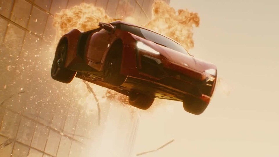 Fast + Furious 7 - Neuer deutscher Trailer trotzt den Naturgesetzen