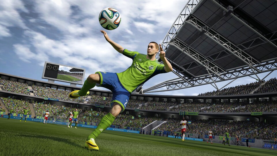 FIFA 15 soll über deutlich bessere Torhüter verfügen als seine Vorgänger. Grund dafür ist die verbesserte Rechenleistung bei PS4 und Xbox One im Vergleich zu den Vorgänger-Konsolen.