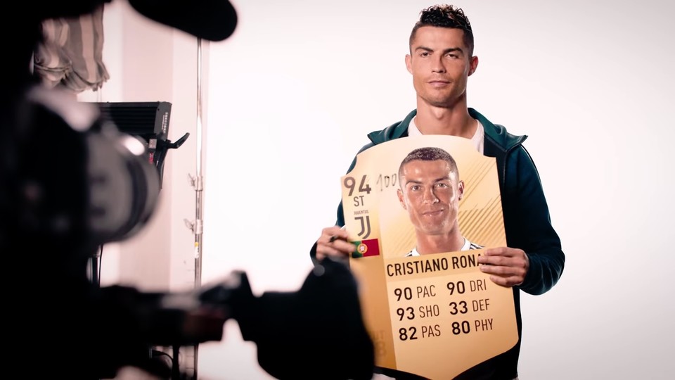 FIFA 19 Spielerratings - Video: Ronaldo, Müller und Co. meckern augenzwinkernd über zu niedrige Werte