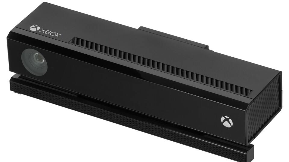Zunächst soll das Xbox One-Kinect zum Betrieb der neuen Konsole obligatorisch sein, Negativ-Feedback lässt Microsoft aber von dieser Strategie abdrehen und Kinect nur noch halbherzig unterstützen.