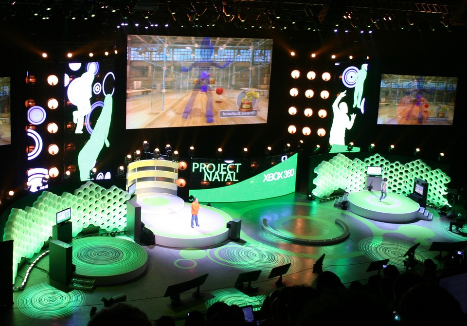 Kudo Tsunoda ist Kinect-Kreativchef und Microsofts Sprachrohr, wenn es um die Bewegungssteuerung geht. Auf der E3 2009 demonstriert er die Hardware zum ersten Mal. 