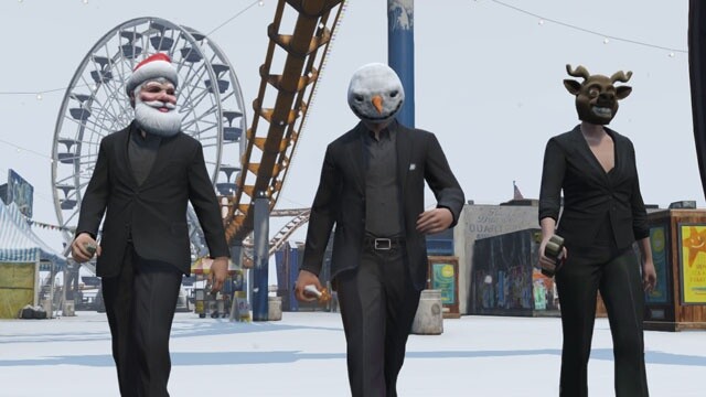 Weihnachtliche Masken und Schnee sorg(t)en in Grand Theft Auto Online für winterliche Stimmung. 