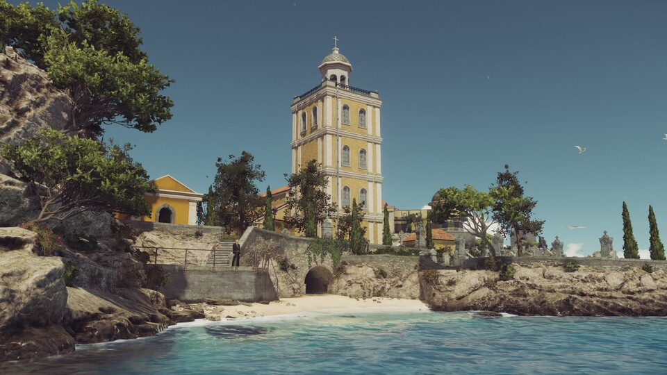 Hitman wird am 26. April 2016 um die zweite Episode Sapienza erweitert, die mediterranes Ambiente und viele neue Inhalte bietet. 