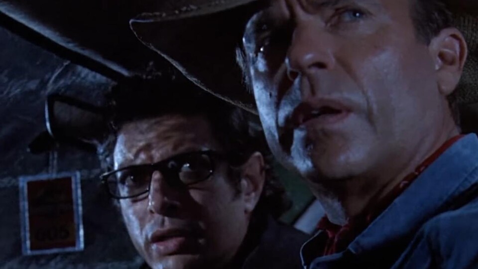Jurassic World 2: Jeff Goldblum (links) gehört zum offiziellen Cast. Chris Pratt und Bryce Dallas Howard sind ebenfalls wieder dabei.