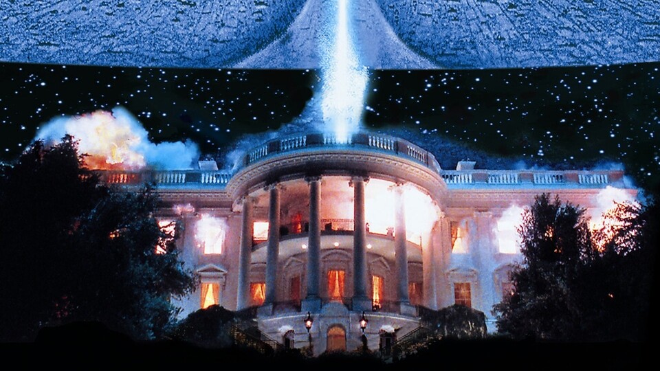Bumm. Die Aliens machen das Weiße Haus dem Erdboden gleich.
