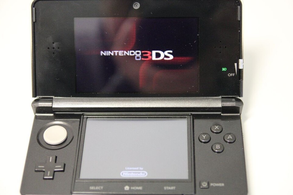 Nintendo 3DS: In Japan ein Verkaufsschlager, in Europa und den USA nur mit mäßigem Erfolg.