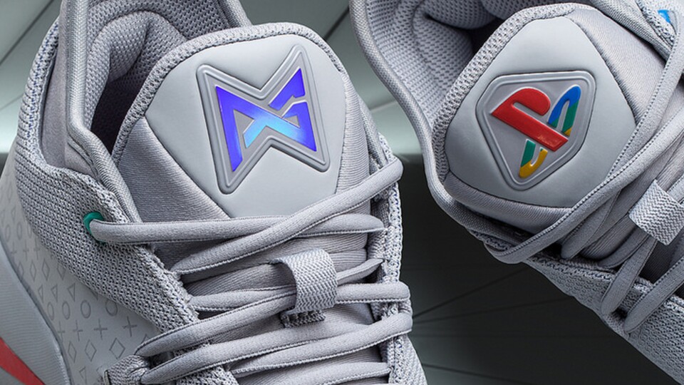 Die neuen PlayStation Sneaker von Nike.
