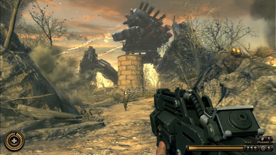 Inszenierungsbombe: Wenn wie hier riesige Goliath-Roboter über den Bildschirm stapfen und die Umgebung in Schutt und Asche legen, lässt die PlayStation 3 ihre Grafikmuskeln spielen.