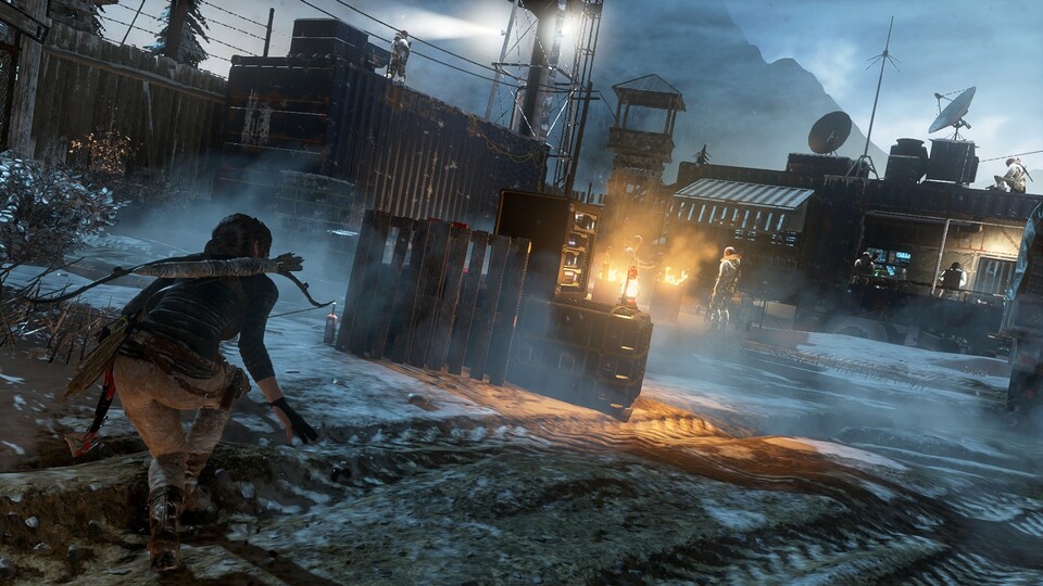 Stealth als Option zu offenen Kämpfen wird auch in Rise of the Tomb Raider gern verwendet