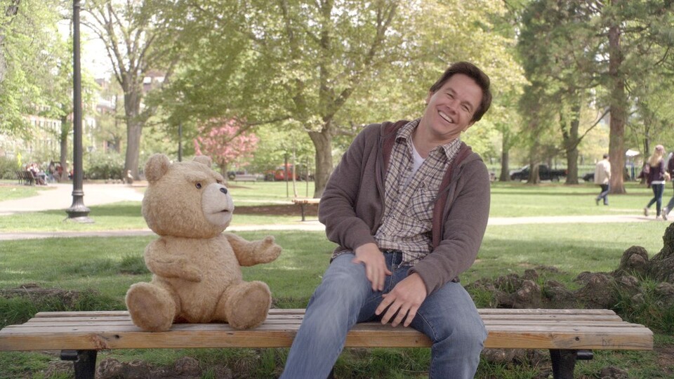 Ted und John hängen am liebsten auf der Couch rum, kiffen, trinken und faulenzen.