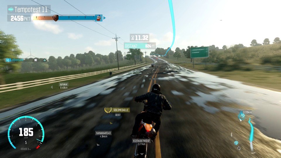 Die Motorräder steuern sich unproblematisch, Crashs verzeiht das Spiel regelmäßig.